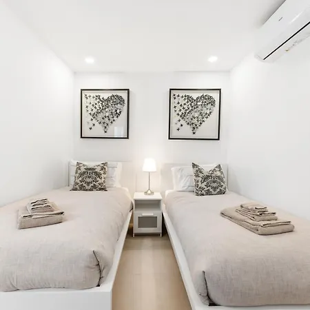 Centre Penthouse Apartment