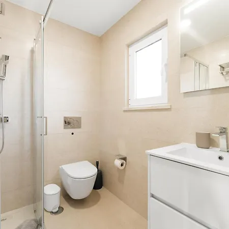 Centre Penthouse * Lagos